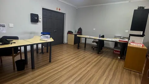 WhatsApp Image 2025-09-18 at 13.58.39 (2).